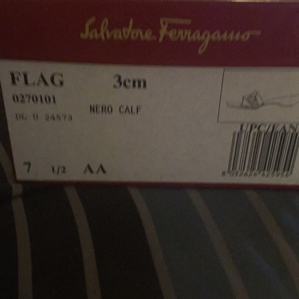 Shoe
